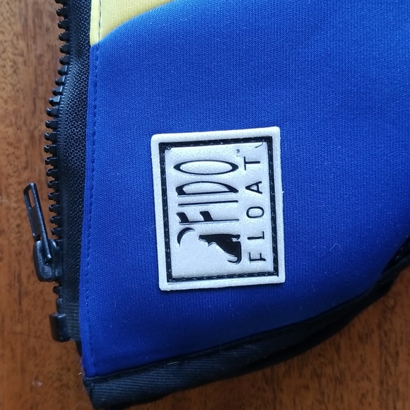 Fido Floats x-small dog lifejacket - Picture 2 of 8